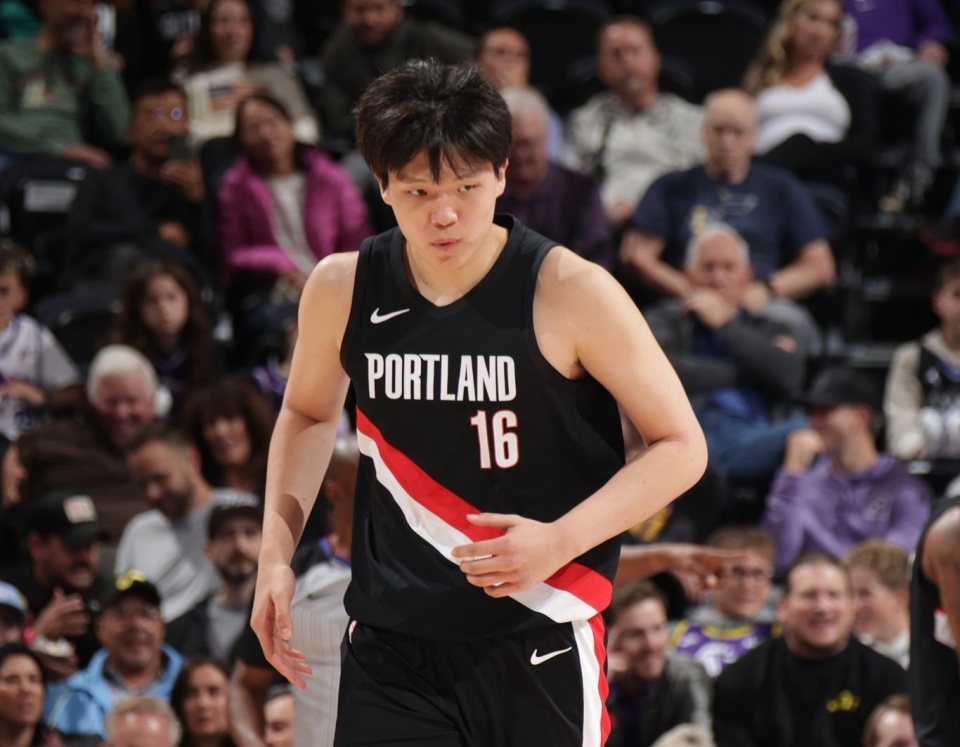 情绪是比较, 助攻