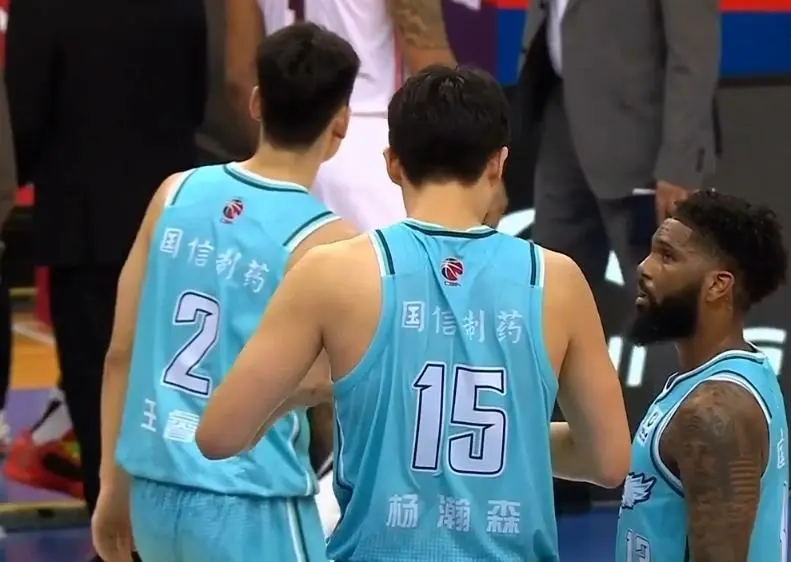 alt, 加入俱乐部