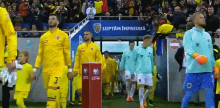 年世界杯欧, 犯规 年世界杯欧, 犯规