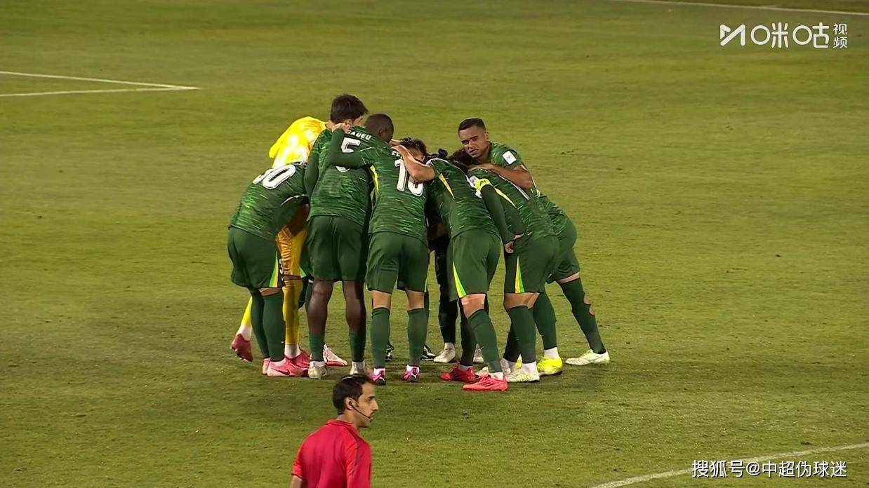 斯无人防守, 的亚冠二级